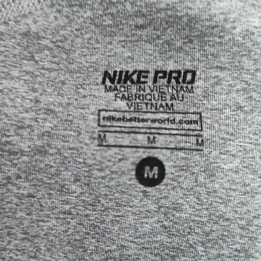 Ladies SZ M Nike Pro Grey Cropped Legging